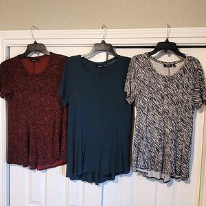 FREE SHIPPING!! Bundle of 3 Apt9 Size S Tops